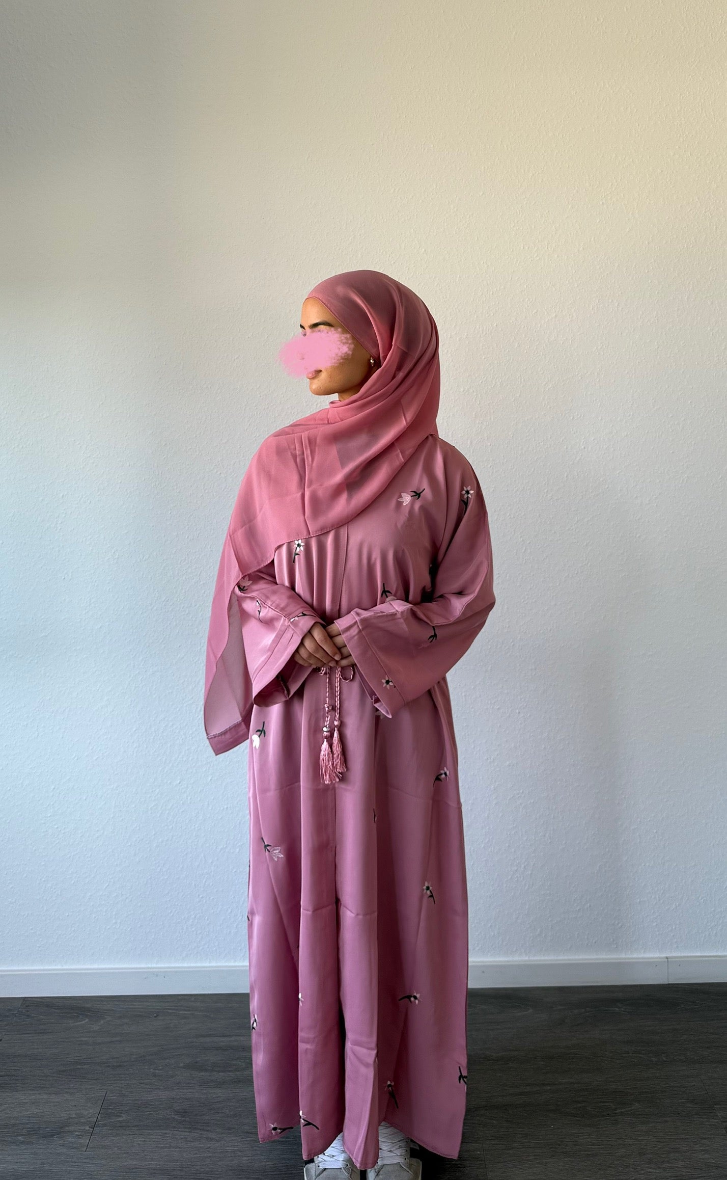 Dubaï-Abaya Warda✨