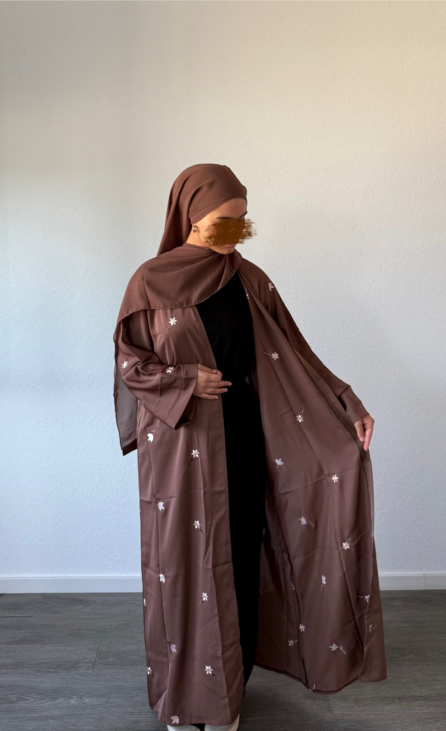 Dubaï-Abaya Warda✨